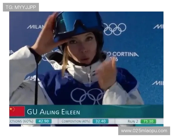 谷爱凌坡障夺奖微笑三人同框